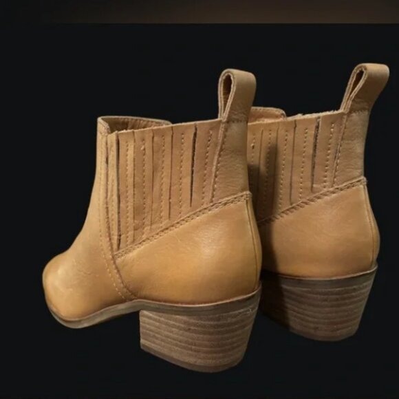 Lucky Brand Brown Tan Ilisse Leather Ankle Bootie Cowboy Slip On - Picture 7 of 16